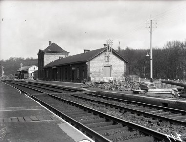 Poix-Saint-Hubert - SNCB Z02976B (1).jpg